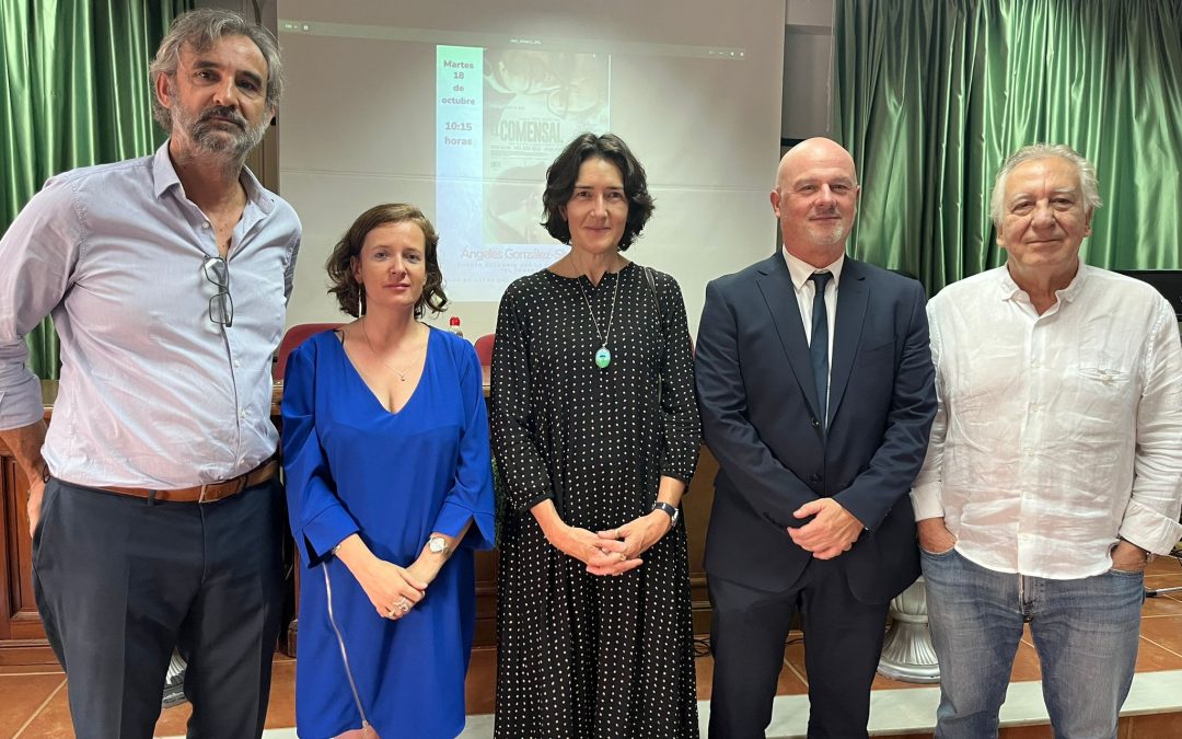 Presentación de El comensal y charla-coloquio con Ángeles González-Sinde.