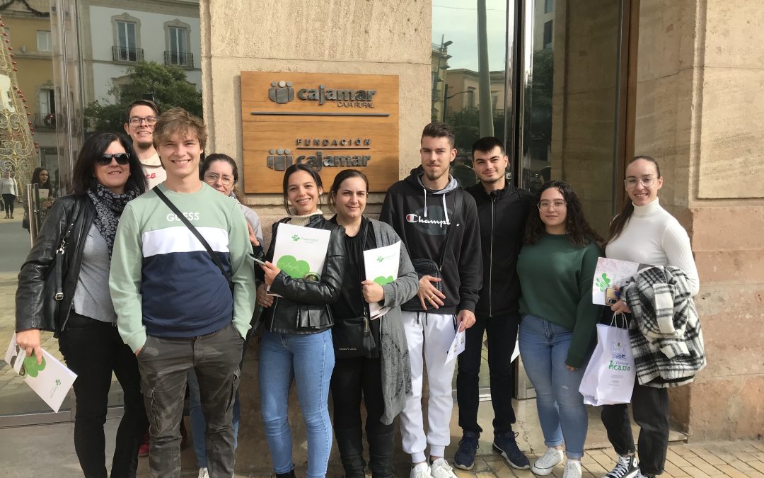 ALUMNADO DEL C.F.G.S. DE PREVENCIÓN DE RIESGOS PROFESIONALES, ASISTE A UNA JORNADA SOBRE MANEJO Y MANIPULACIÓN DE CARGAS Y TRASTORNOS MUSCULOESQUELÉTICOS.