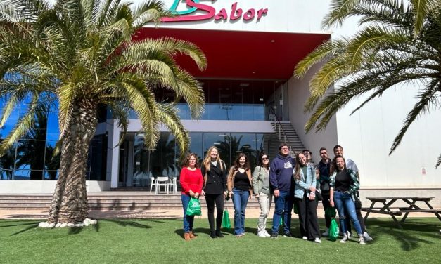 ALUMNADO DEL C.F.G.S. DE PREVENCIÓN DE RIESGOS PROFESIONALES, VISITA LA EMPRESA BIOSABOR S.A.T.